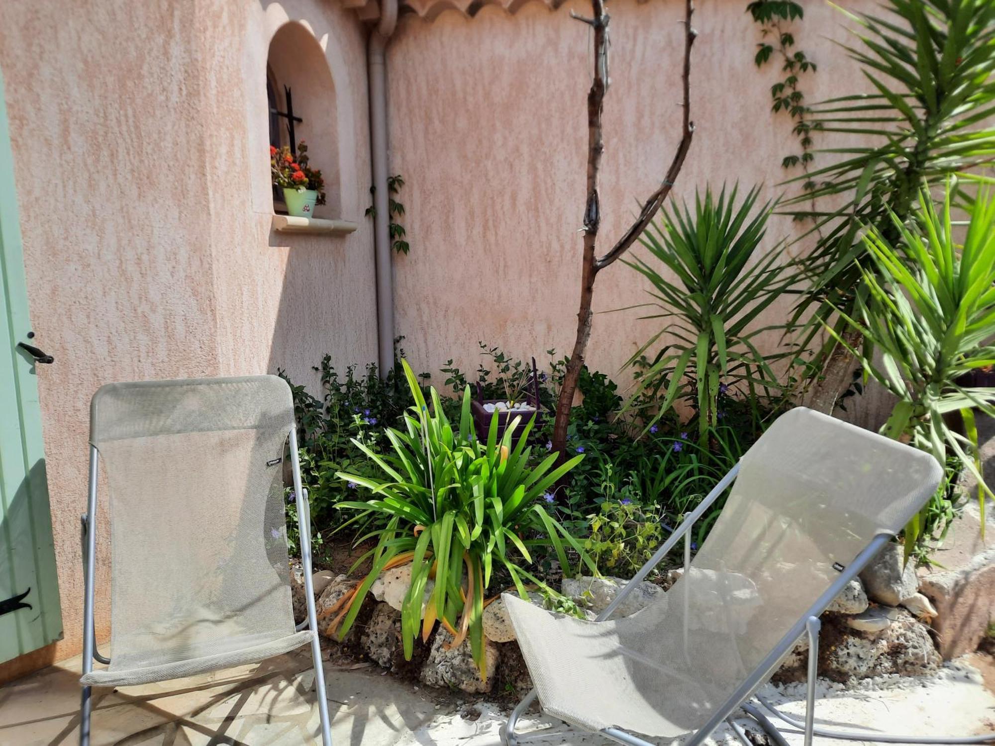 Louminai Donzère Exterior foto